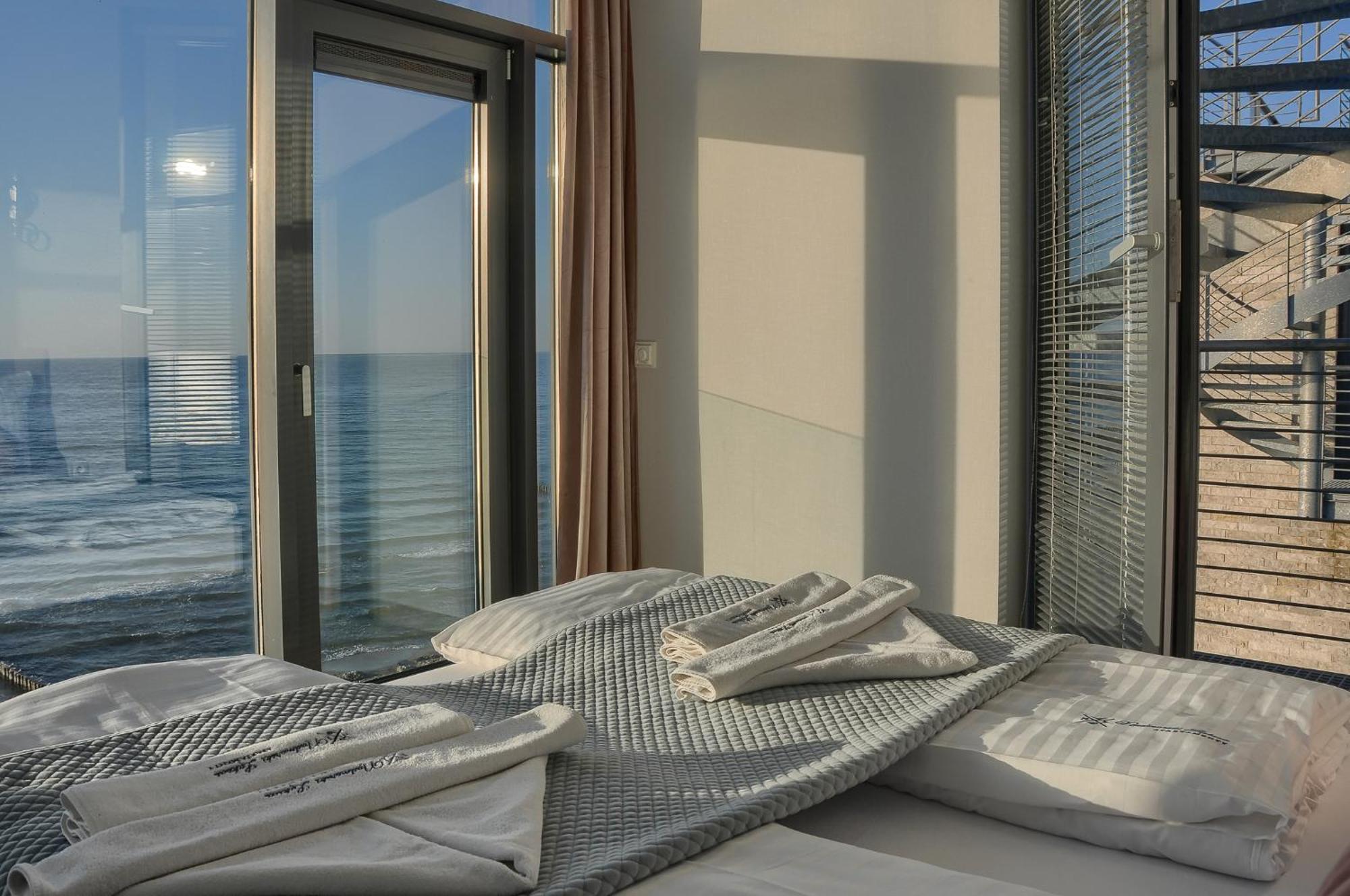 Apartament Nadmorski Luksus - Boulevard Ustronie Morskie Kültér fotó